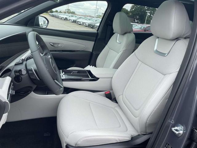Photo of 2025 Gray Hyundai TUCSON