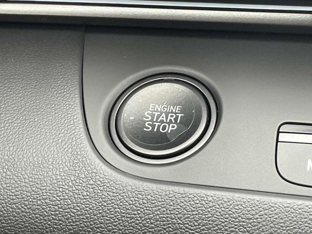 Photo of 2025 Black Hyundai ELANTRA HEV