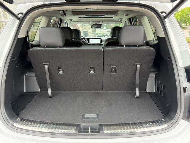 Photo of 2024 Glacial White Pearl Kia Telluride