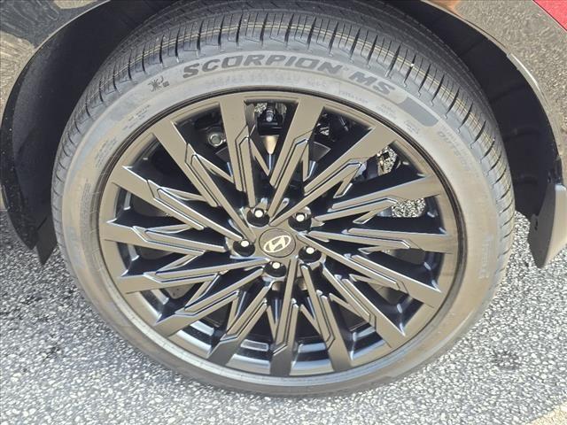 Photo of 2024 Gray Matte Hyundai SANTA FE