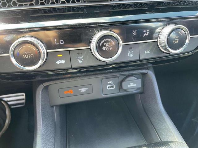 Photo of 2022 Gray Honda Civic