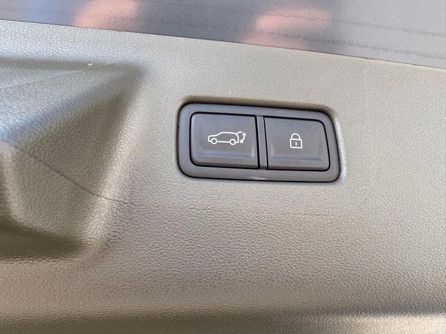 Photo of 2025 Gray Matte Hyundai SANTA FE