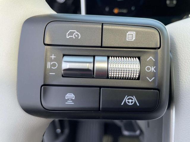 Photo of 2026 White Hyundai SANTA FE HEV