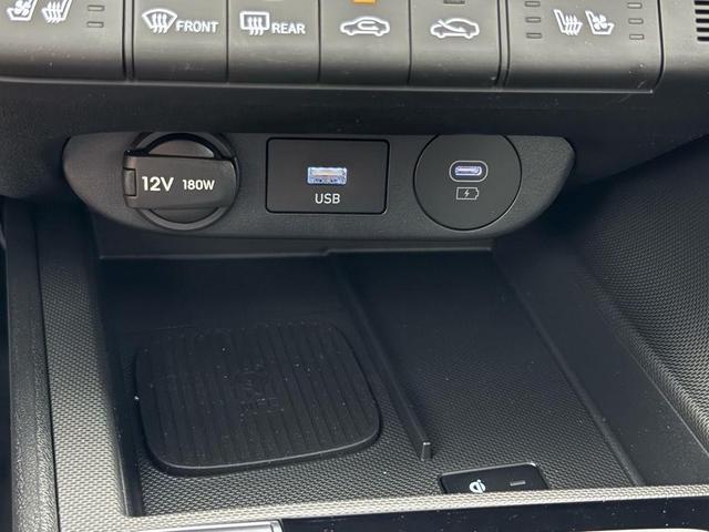 Photo of 2025 Black Hyundai ELANTRA HEV