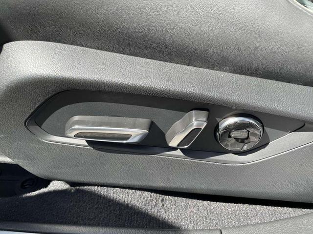 Photo of 2023 Platinum White Pearl Acura RDX