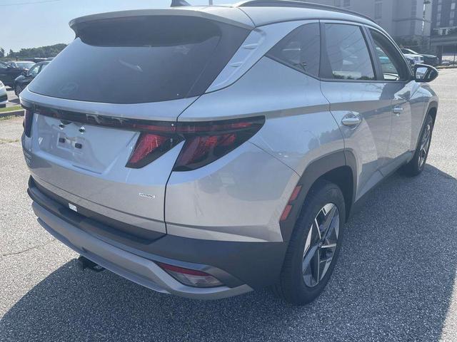 Photo of 2025 Shimmering Silver Hyundai TUCSON