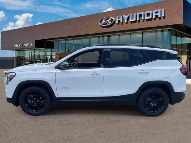 Photo of 2024 Summit White GMC Terrain