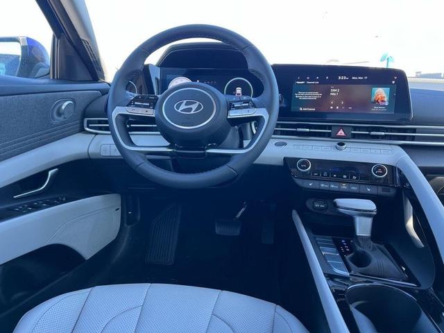Photo of 2025 Intense Blue Hyundai ELANTRA