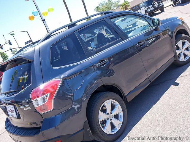 Photo of 2014 Dark Gray Metallic Subaru Forester