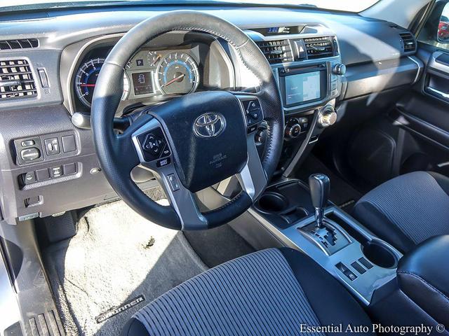 Photo of 2016 Classic Silver Metallic Toyota 4Runner