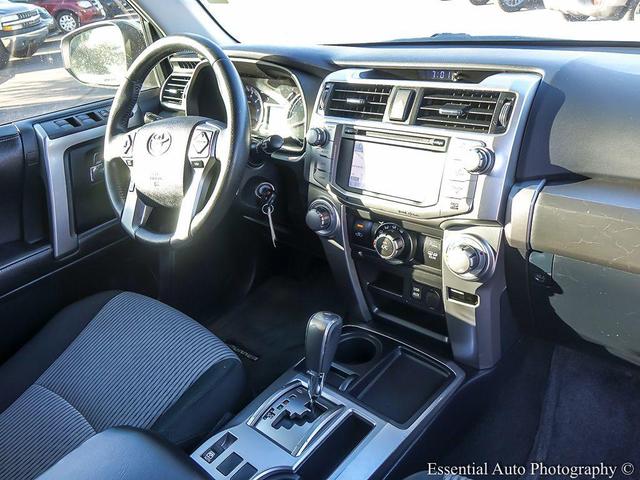 Photo of 2016 Classic Silver Metallic Toyota 4Runner