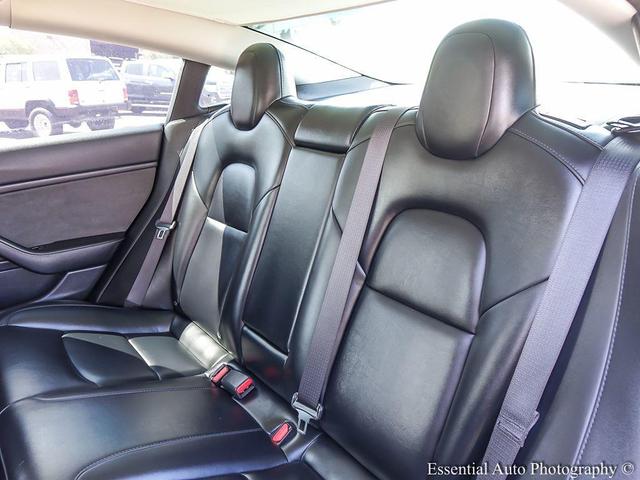 Photo of 2019 GRAY Tesla Model 3