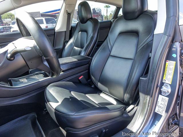 Photo of 2019 GRAY Tesla Model 3