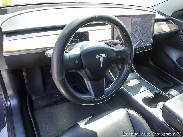 Photo of 2019 GRAY Tesla Model 3