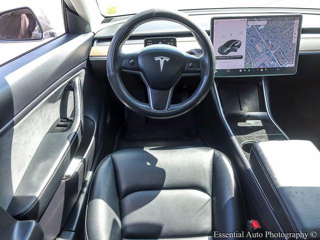 Photo of 2019 GRAY Tesla Model 3