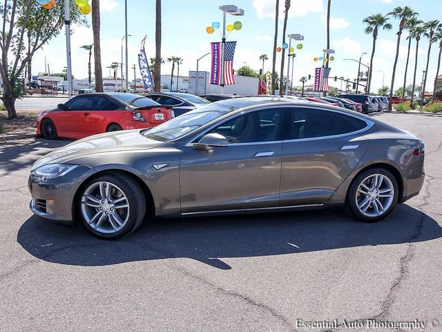 Photo of 2015 Titanium Metallic Tesla Model S