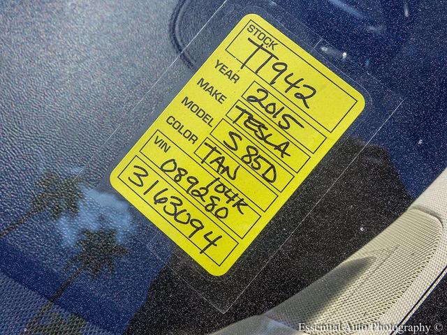 Photo of 2015 Titanium Metallic Tesla Model S