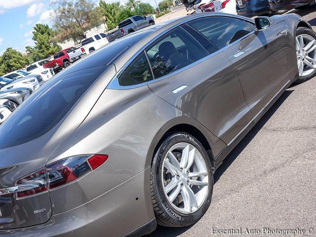 Photo of 2015 Titanium Metallic Tesla Model S