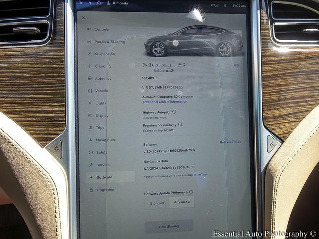 Photo of 2015 Titanium Metallic Tesla Model S