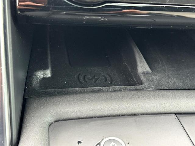 Photo of 2022 Eiger Grey Land Rover Discovery