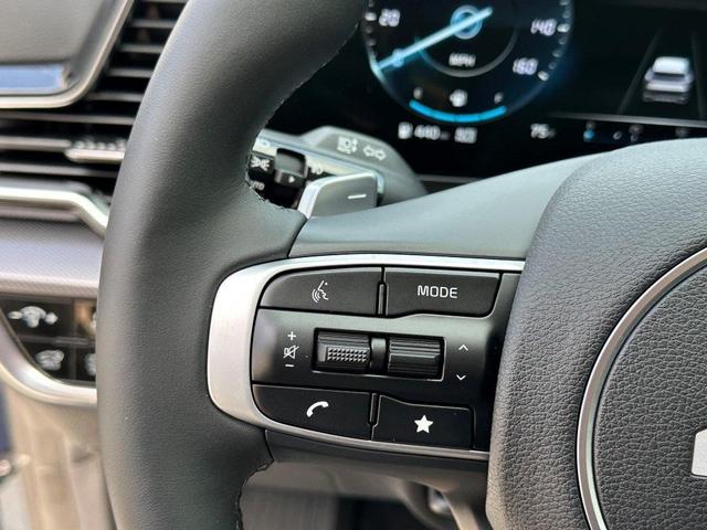 Photo of 2025 Blue Kia Sportage Hybrid