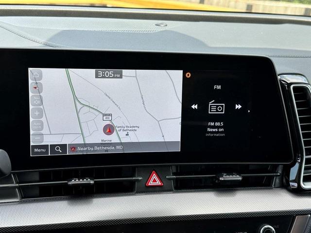 Photo of 2025 Blue Kia Sportage Hybrid