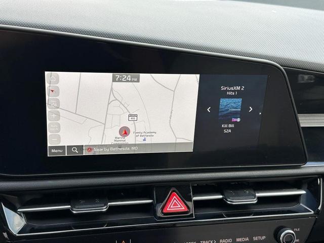 Photo of 2025 Aurora Black Pearl Kia Niro