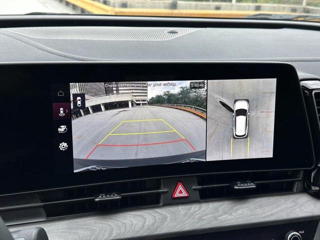 Photo of 2025 Snow White Pearl Kia Sportage Plug-In Hybrid
