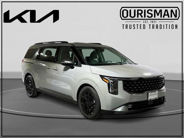 Photo of 2025 Ceramic Silver Kia Carnival