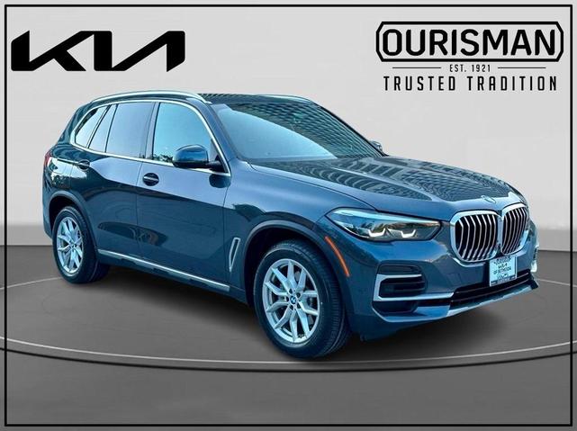 Photo of 2022 Gray Metallic BMW X5