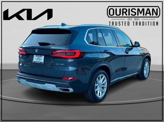 Photo of 2022 Gray Metallic BMW X5