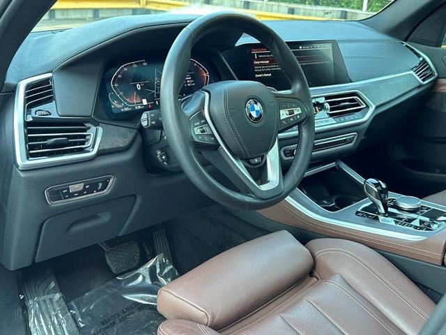 Photo of 2022 Gray Metallic BMW X5
