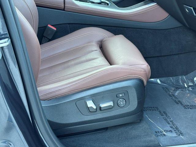 Photo of 2022 Gray Metallic BMW X5