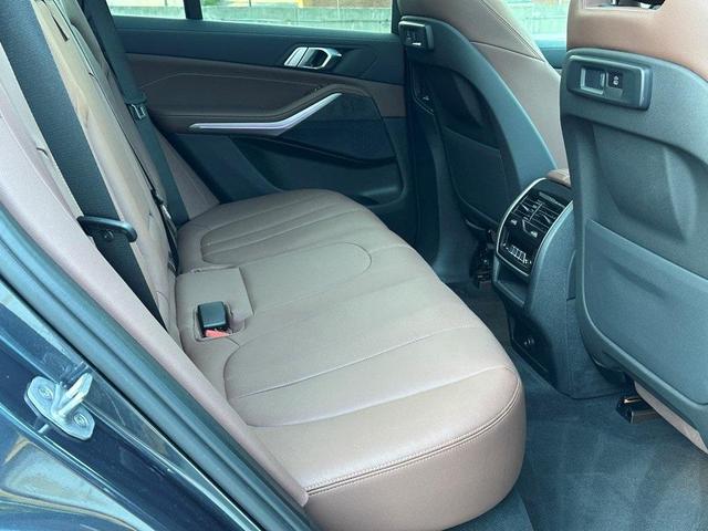Photo of 2022 Gray Metallic BMW X5