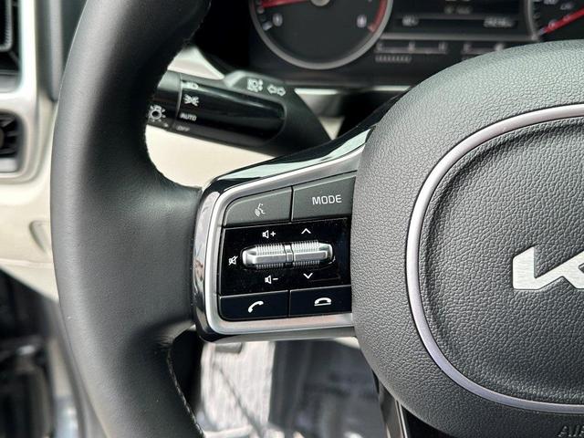 Photo of 2022 Gravity Gray Kia Sorento