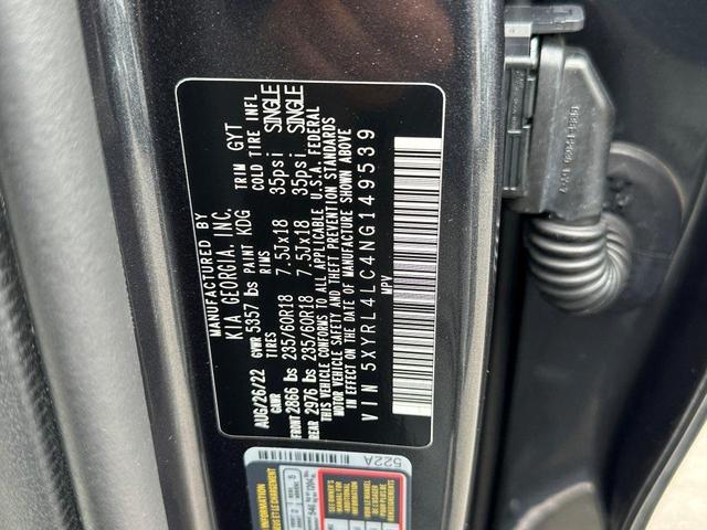 Photo of 2022 Gravity Gray Kia Sorento