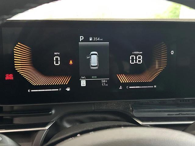 Photo of 2025 Flare Red Kia Carnival