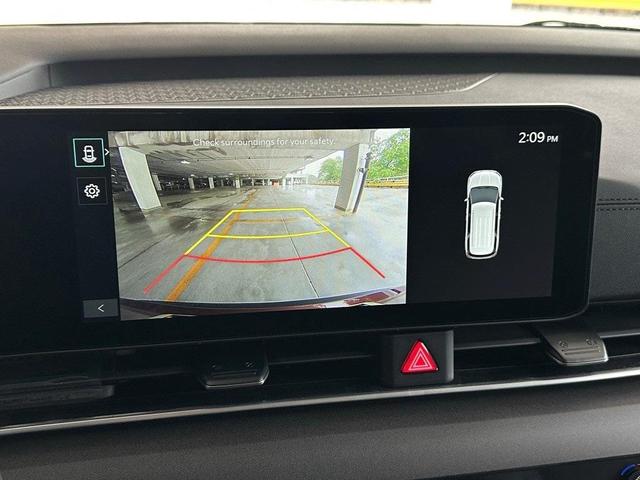 Photo of 2025 Flare Red Kia Carnival