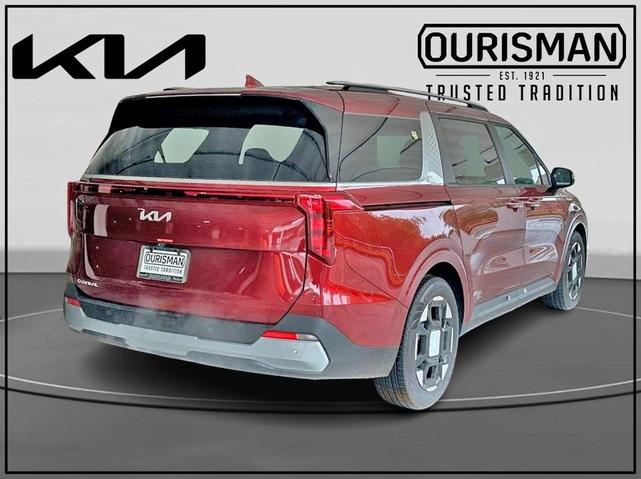 Photo of 2025 Flare Red Kia Carnival