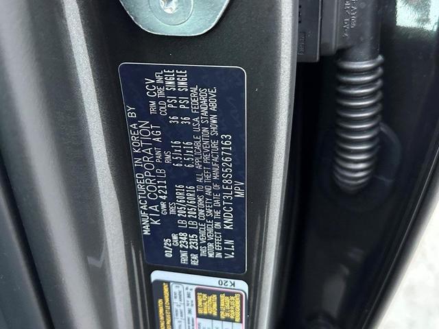 Photo of 2025 Gray Kia Niro