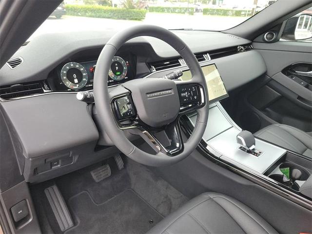 Photo of 2025 Corinthian Bronze Land Rover Range Rover Evoque