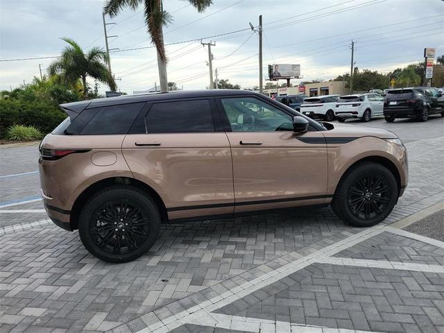 Photo of 2025 Corinthian Bronze Land Rover Range Rover Evoque