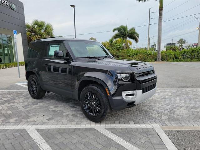 Photo of 2025 Santorini Black Land Rover Defender