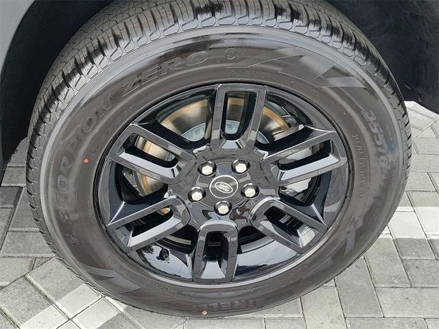 Photo of 2025 Santorini Black Land Rover Defender