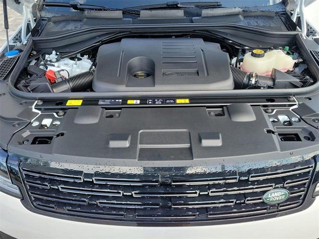 Photo of 2025 Ostuni Pearl White Land Rover Range Rover Sport