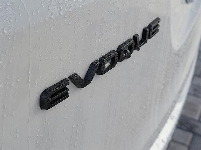 Photo of 2026 Ostuni Pearl White Land Rover Range Rover Evoque