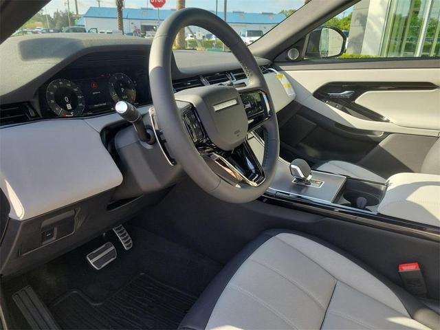 Photo of 2026 Ostuni Pearl White Land Rover Range Rover Evoque