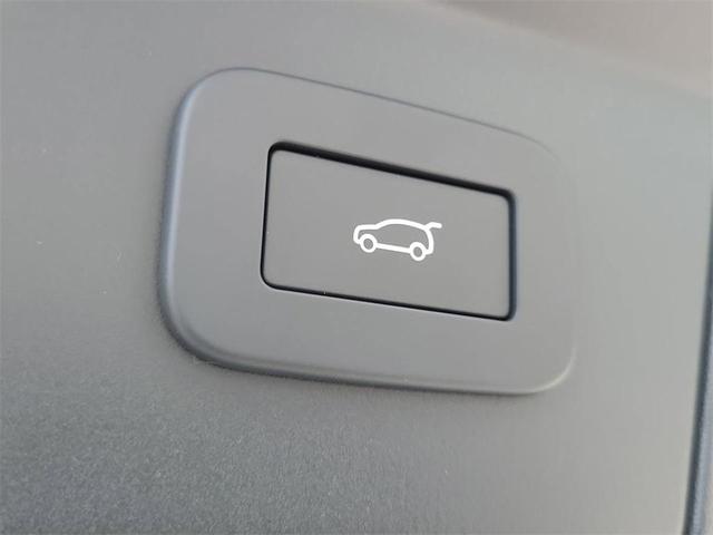 Photo of 2026 Fuji White Land Rover Range Rover Velar