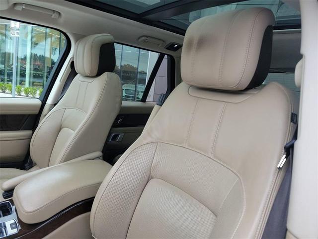 Photo of 2020 Fuji White Land Rover Range Rover