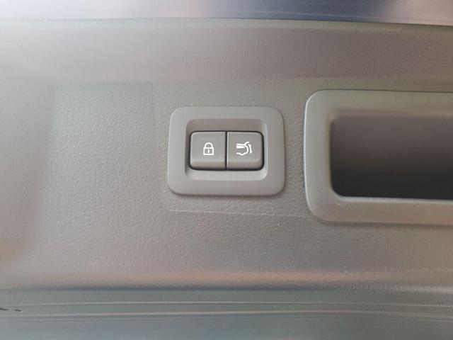 Photo of 2025 Ingot Blue Metallic Mazda CX-50